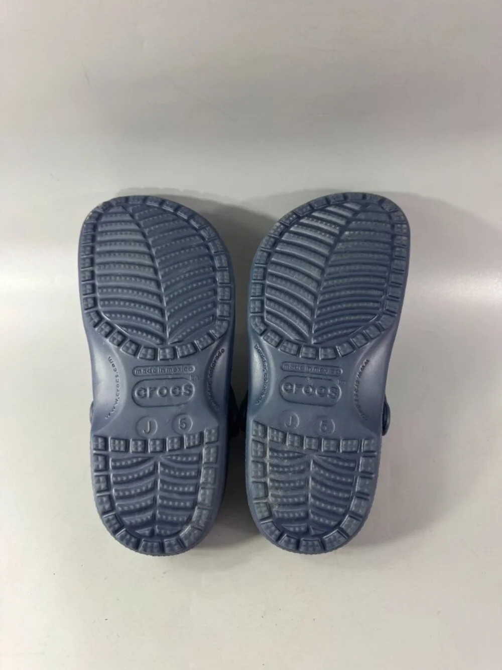 Crocs Classic Clog Navy Blue, Size Junior 5